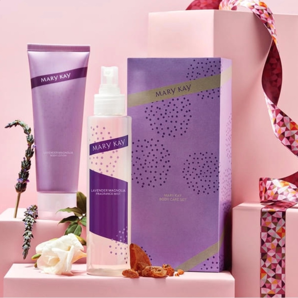 Mary Kay Lavender Magnolia Body Lotion & Fragrance Mist Set - Purple